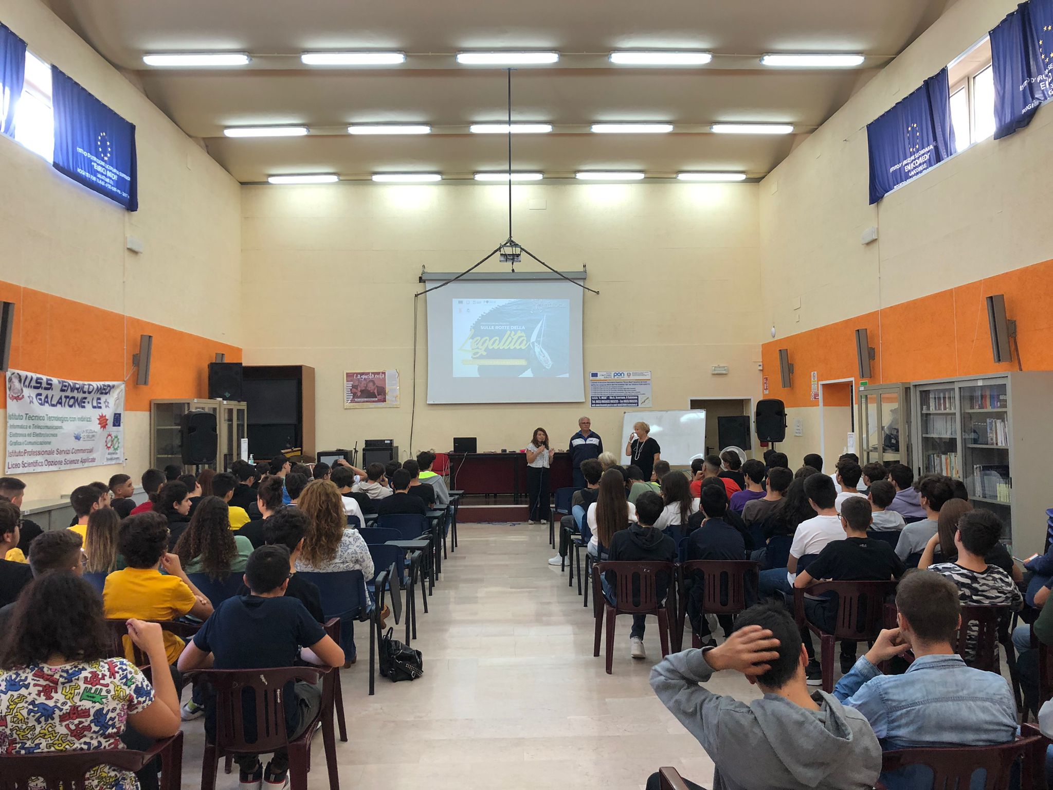 Foto presentazione sulle rotte della legalità Iss MEDI di Galatone