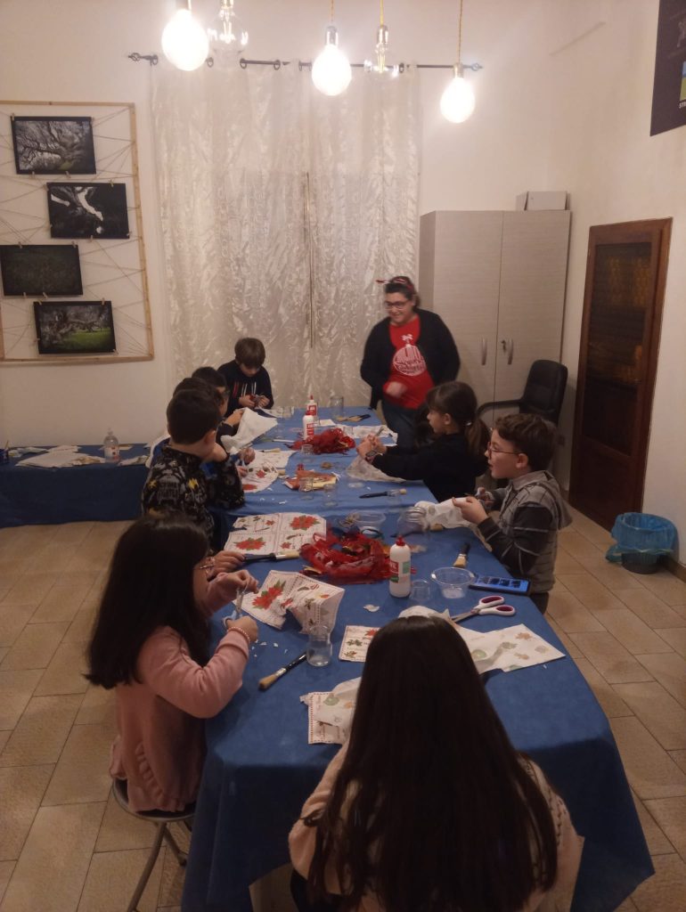 Primo laboratorio sotto l'albero